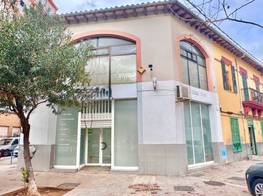 Local comercial en venda a Llevant