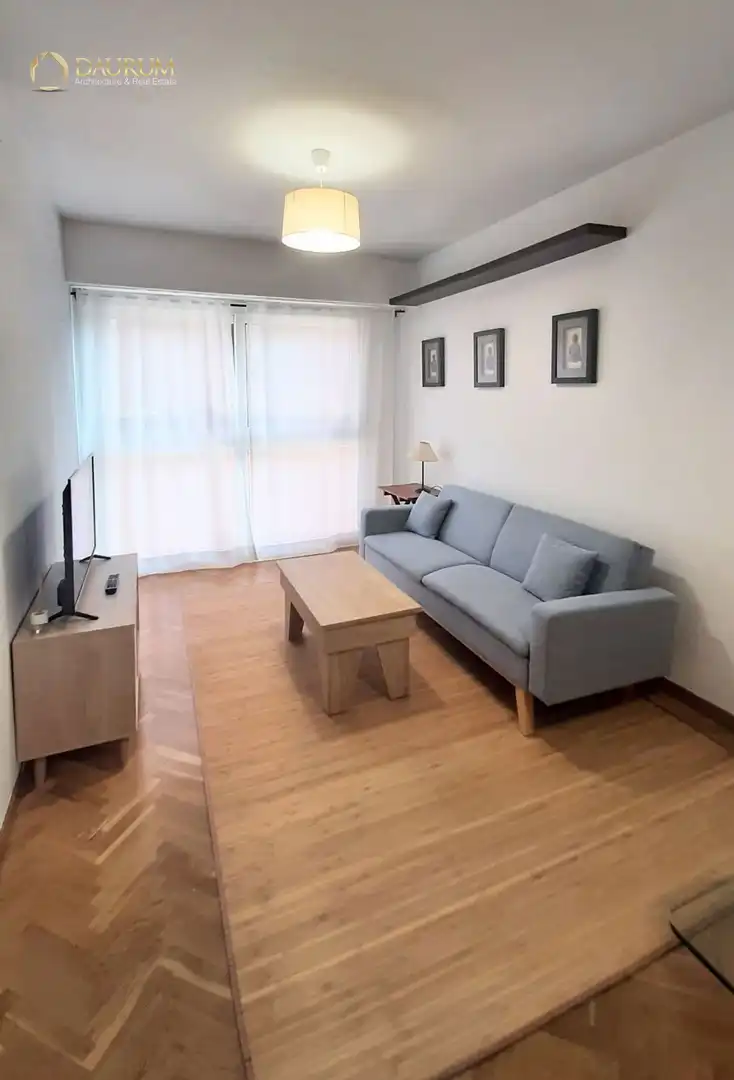 Living room of Flat for sale in  Madrid Capital  with Air Conditioner, Heating and Swimming Pool