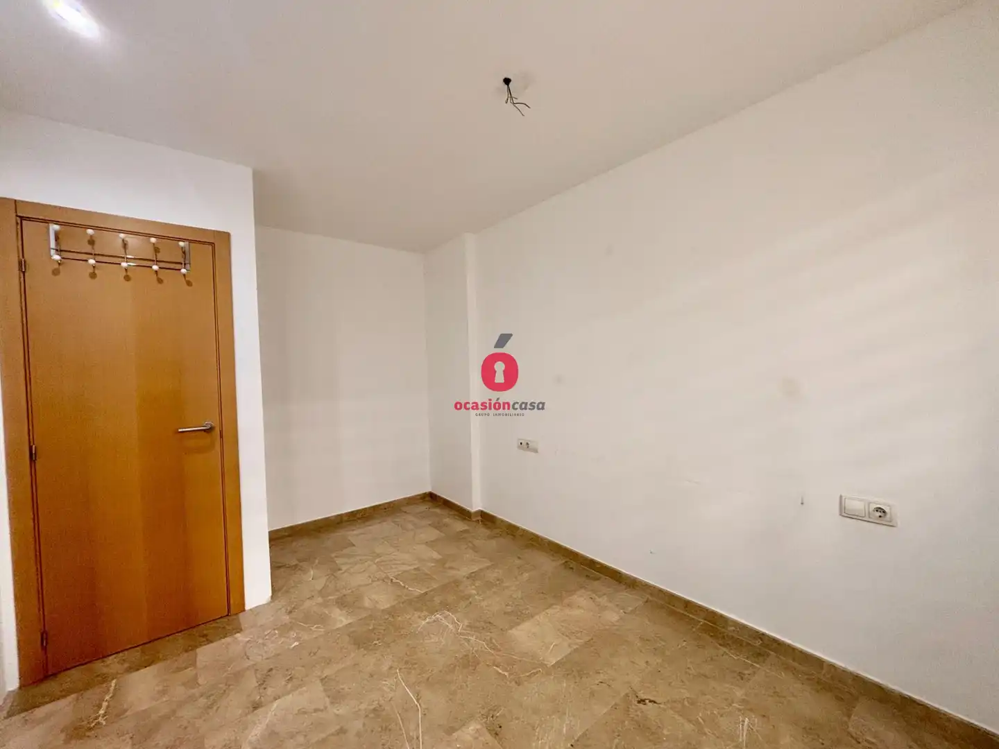 Schlafzimmer von Erdgeschoss zum Verkauf in Badalona mit Heizung, Abstellraum und Ofen