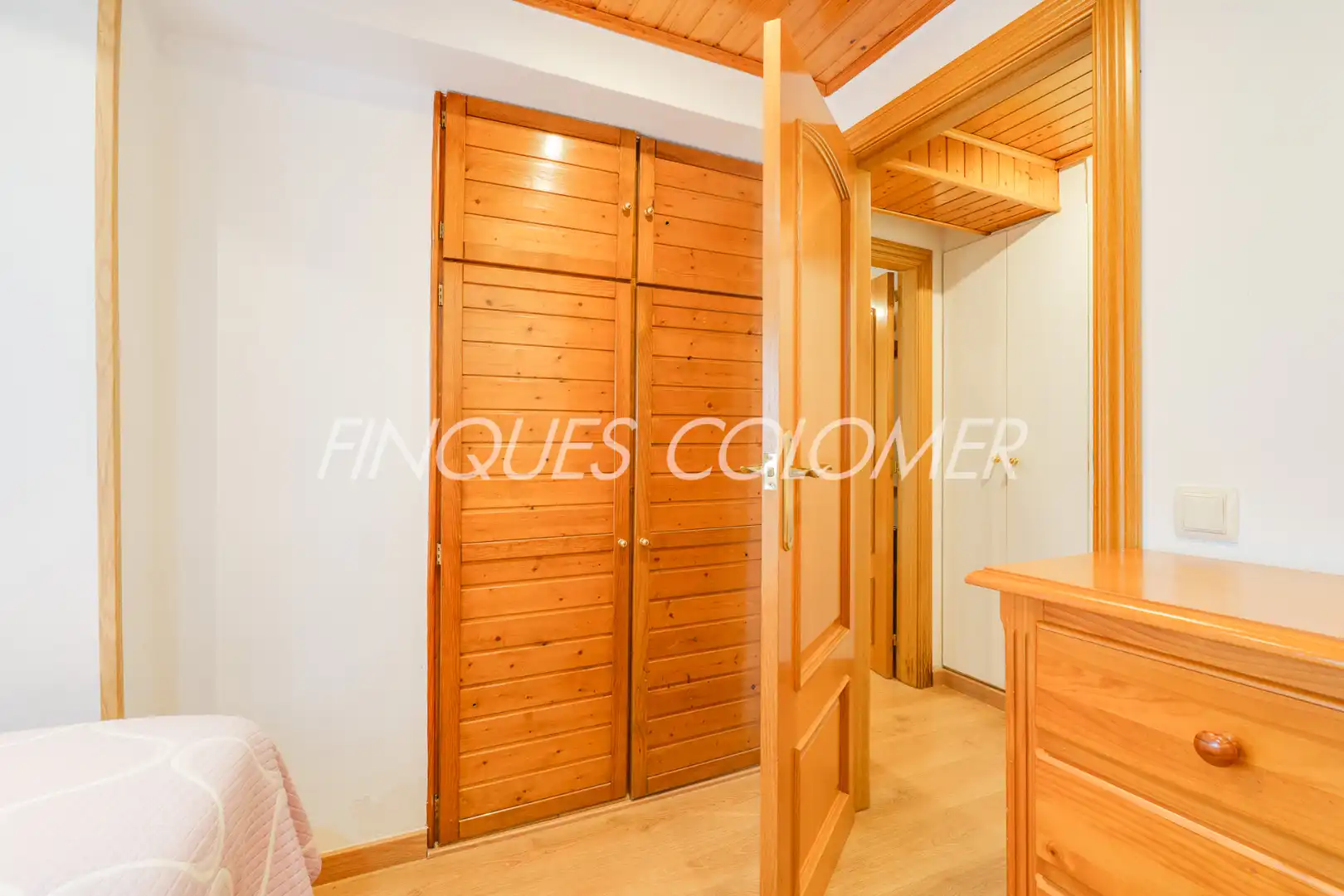 Bedroom of Houses for sale in Rubí  with Air Conditioner, Private garden and Parquet flooring