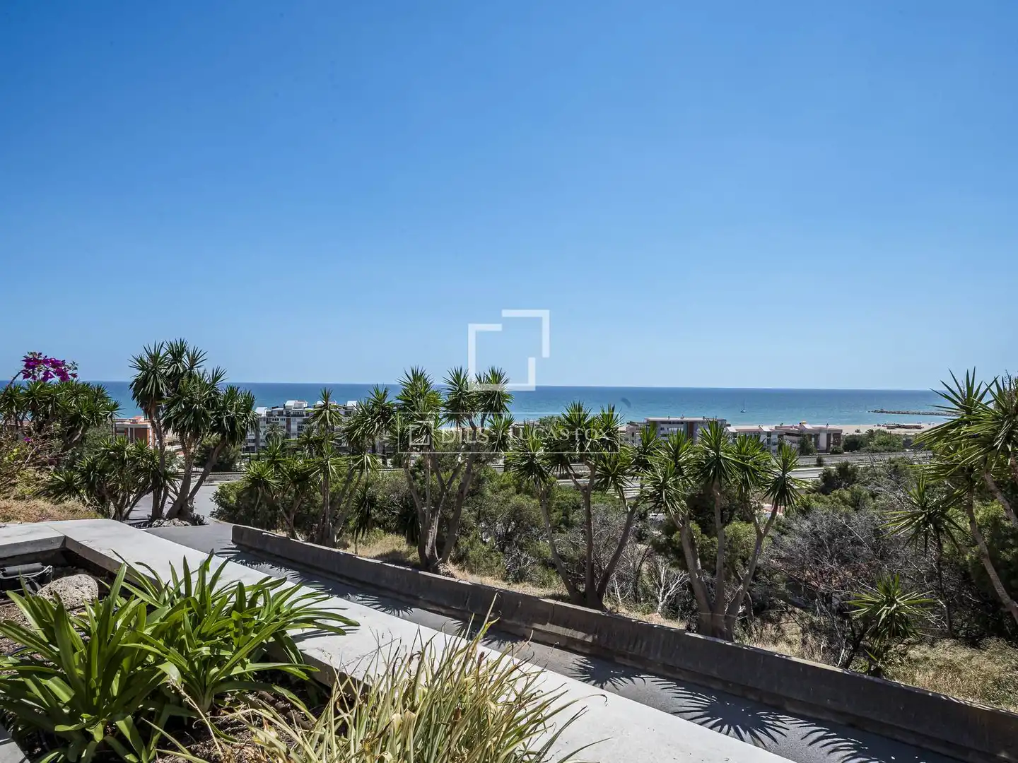Exterior view of Flat for sale in Sitges  with Air Conditioner, Heating and Private garden