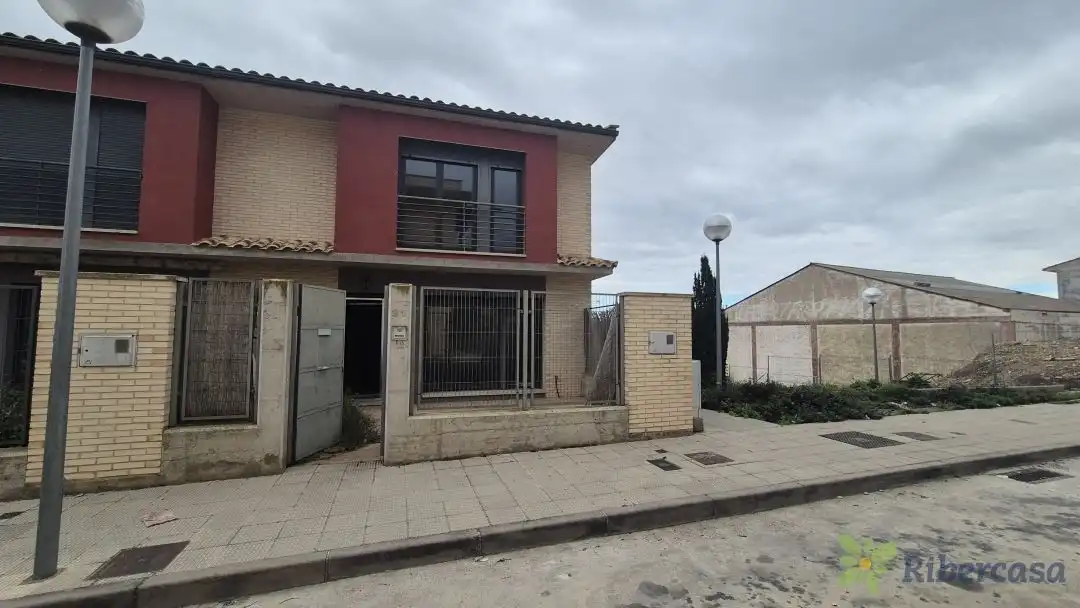 Casa adosada en venda a Calle Río Aragón, 31, Villafranca