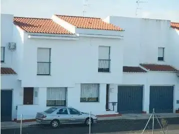 Adossat en venda a Azuaga