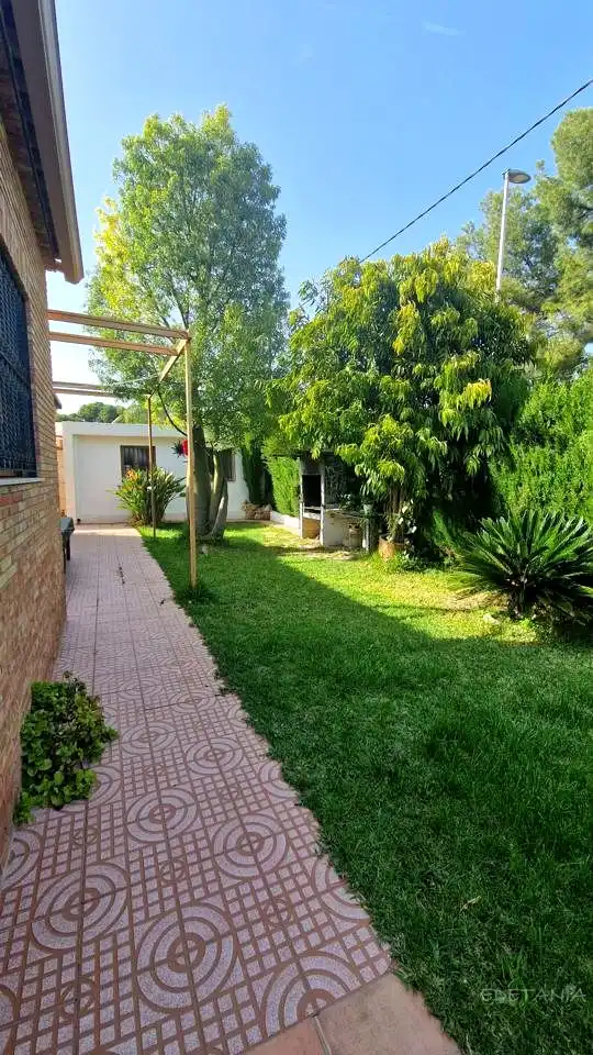 Casa o chalet de alquiler en 104, Moncada