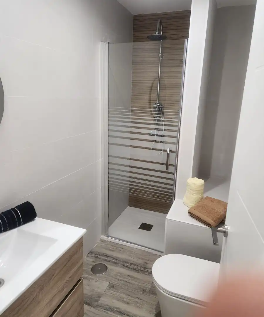 Baño de Estudio de alquiler en Cartagena con Amueblado