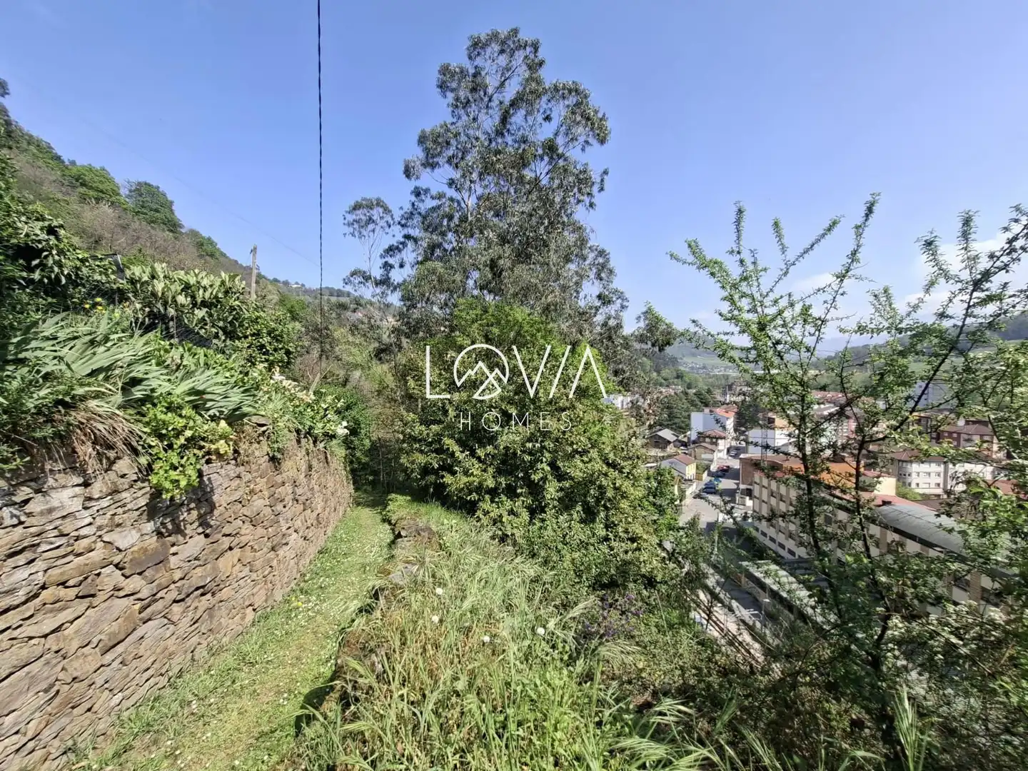 Vista exterior de Casa o chalet en venta en San Martín del Rey Aurelio