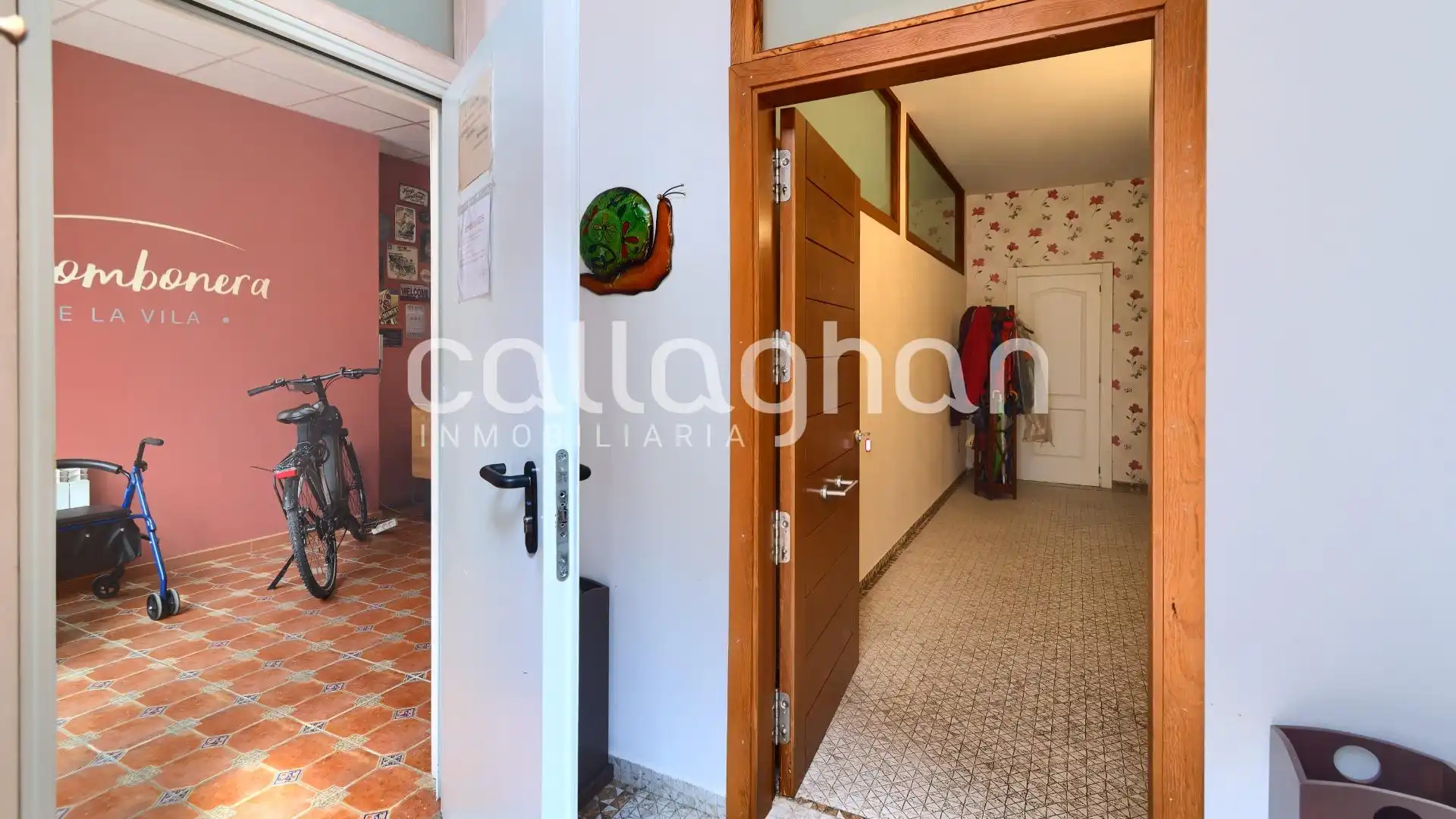Detached homes for sale in Alzira  with Air Conditioner, Heating and Terrace
