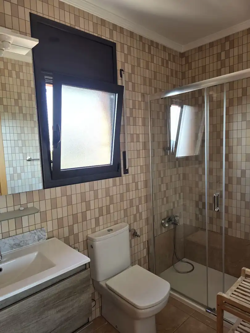 Bathroom of Houses for sale in El Vendrell  with Air Conditioner, Heating and Private garden