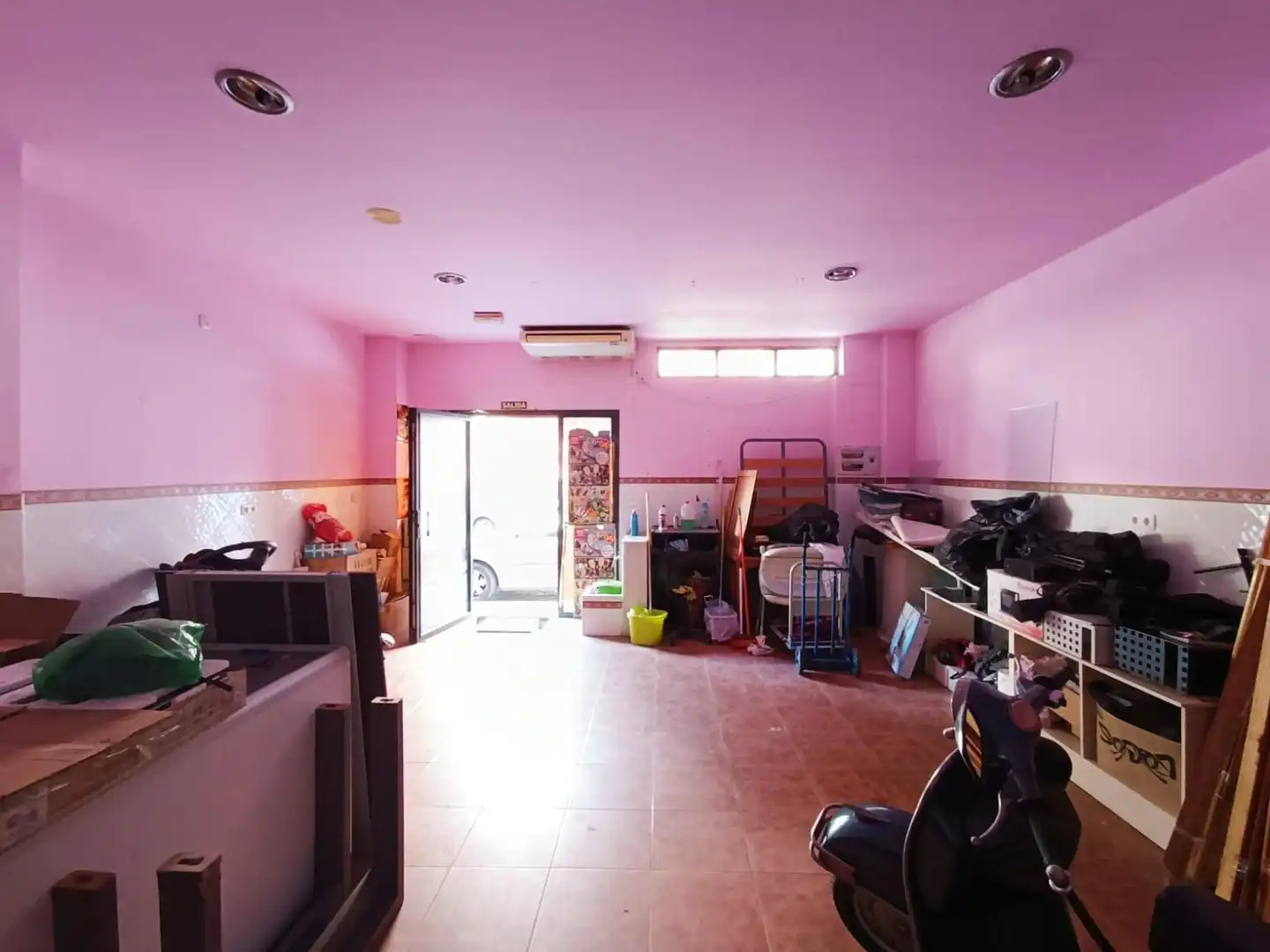 Business premises for sale in SANTA ISABEL DE 5, imagen 4