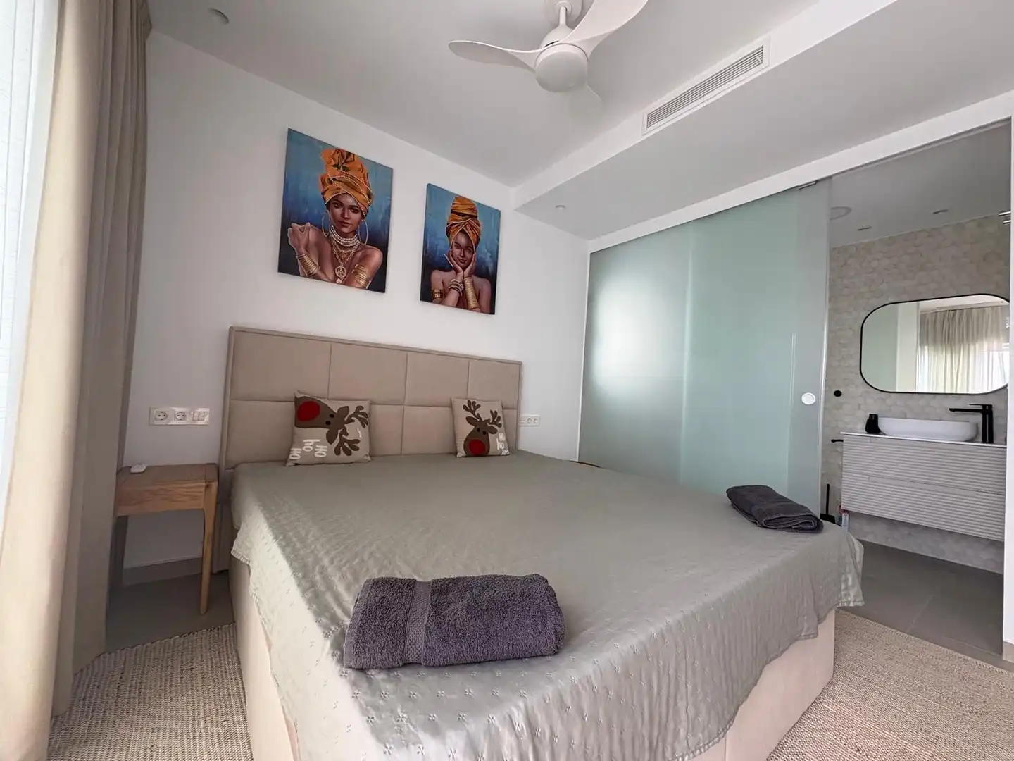 Habitación de Casa o chalet en venta en Pilar de la Horadada con Aire acondicionado, Calefacción y Jardín privado