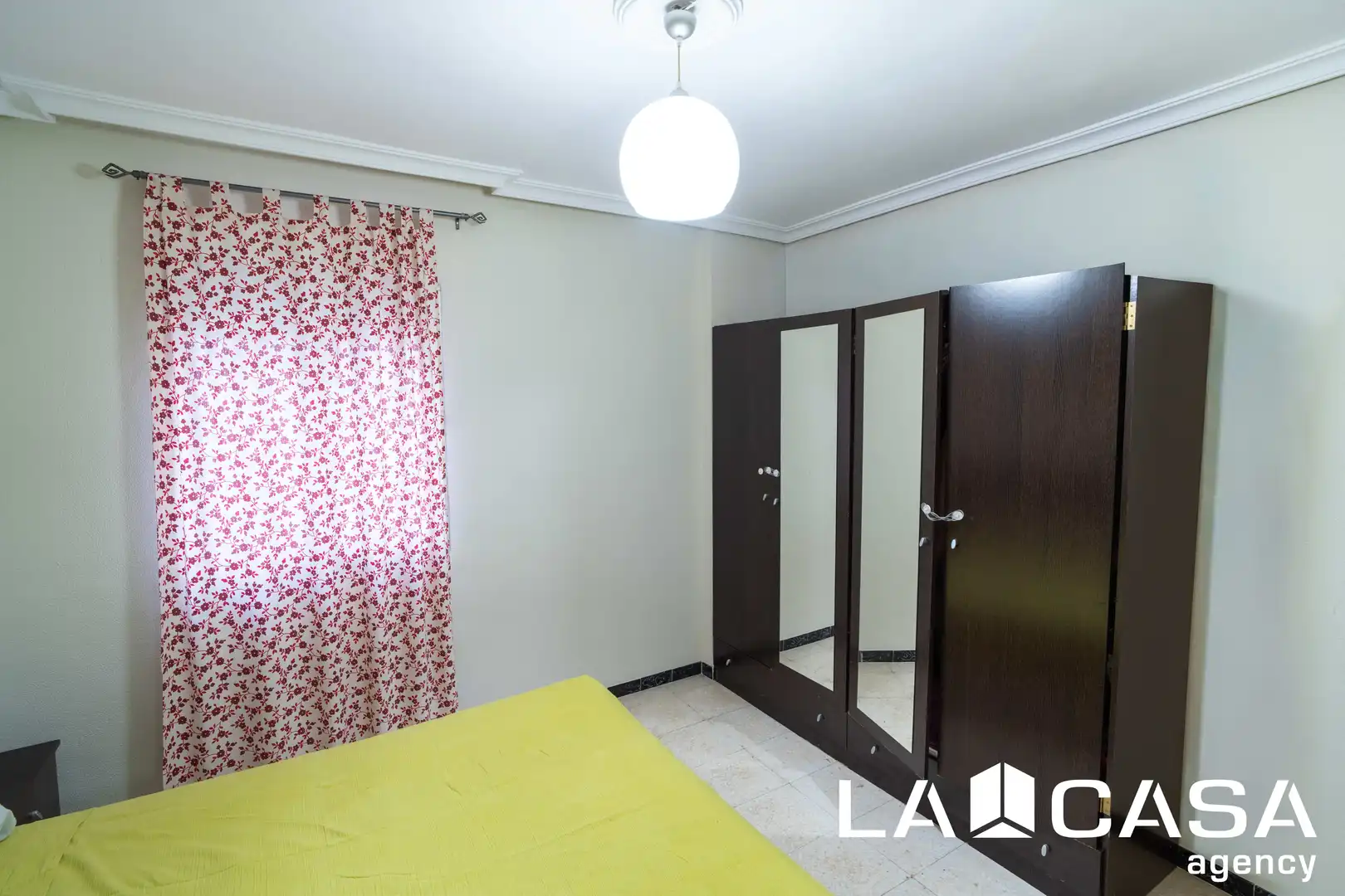 Habitación de Piso en venta en Dos Hermanas con Aire acondicionado, Terraza y Balcón