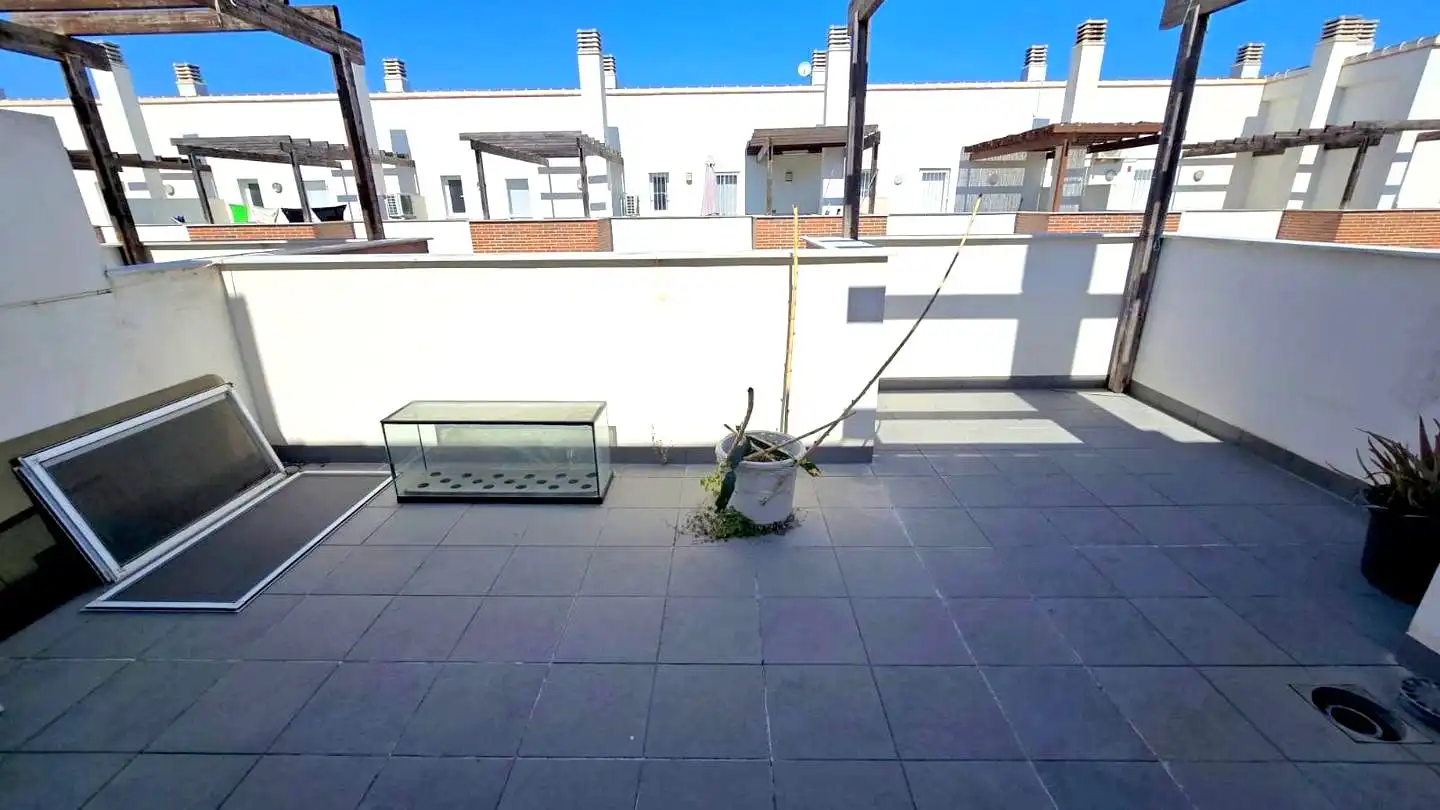 Terrassa de Casa adosada en venda en Bellreguard amb Aire condicionat, Terrassa i Traster