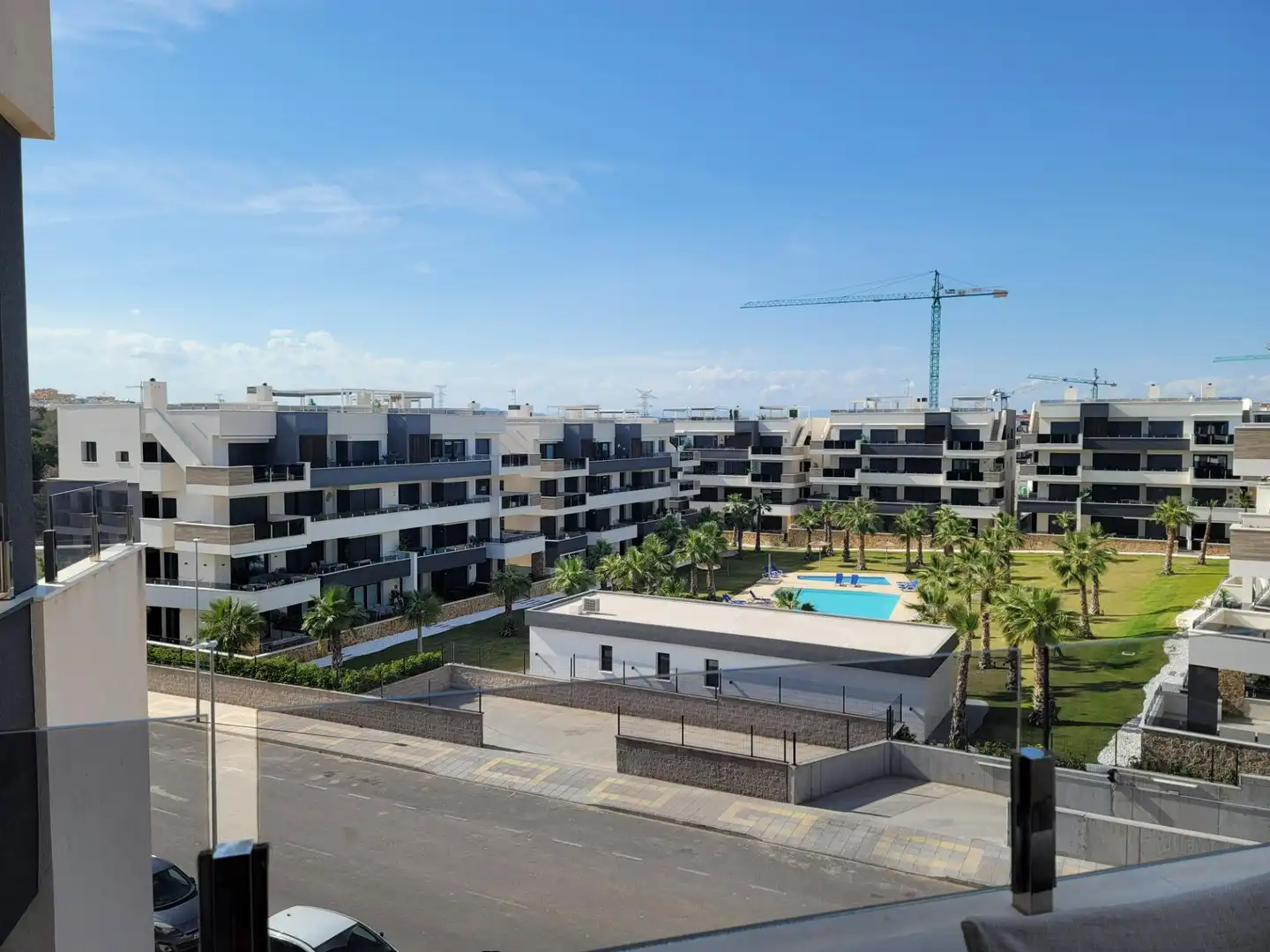 Vista exterior de Apartament en venda en Orihuela amb Aire condicionat, Jardí privat i Terrassa