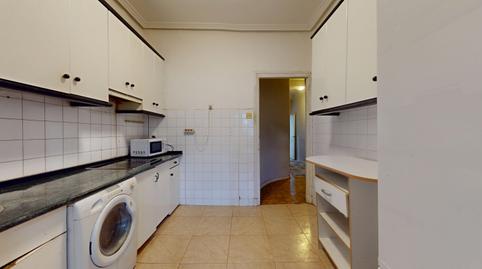 Foto 3 de Piso en venta en Zumalakarregi Kalea, Santutxu - Basarrate, Bizkaia