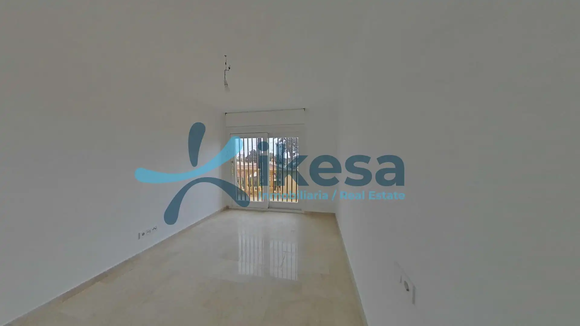 Casa adosada en venda en Marbella amb Jardí privat