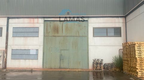 NAVE INDUSTRIAL EN CASATEJADA