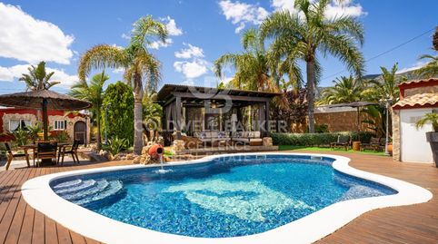 Villa exclusiva de 400 m con piscina y jardín a 100 m de la playa en Alcanar, Tarragona., imagen 2