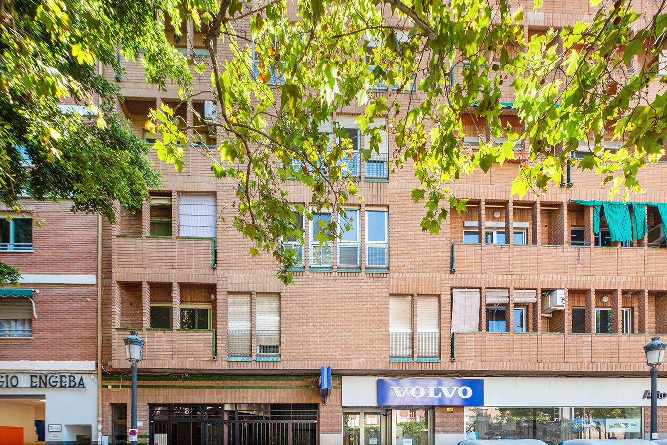 Vista exterior de Pis en venda en  Valencia Capital amb Forn i Rentadora