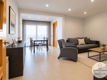 Flat with balcony for sale in Nord-est