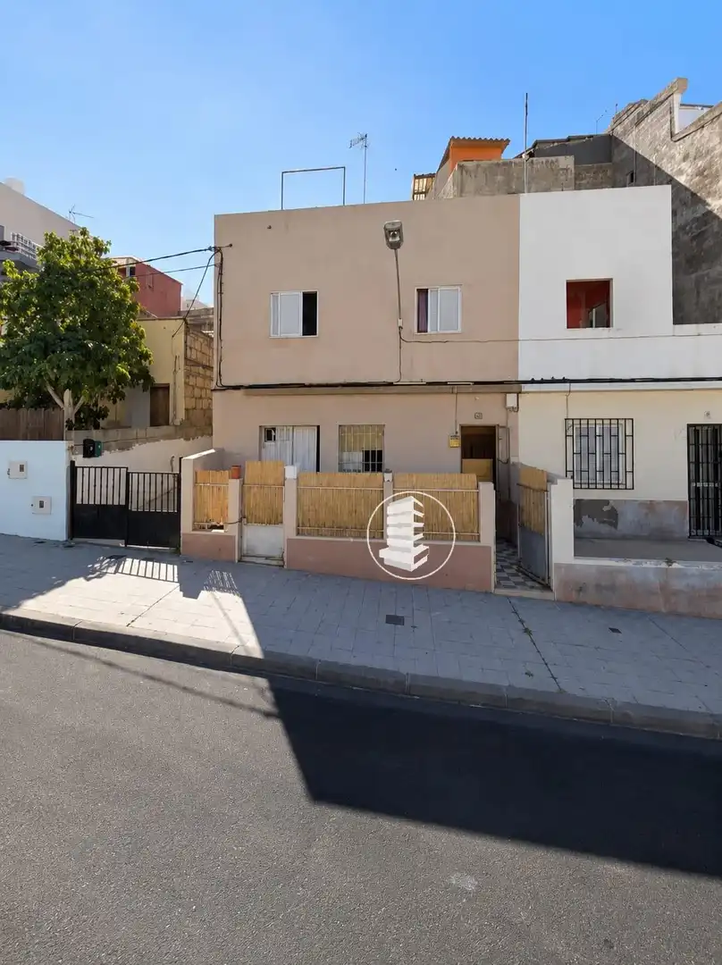 Vista exterior de Casa adosada en venta en Santa Cruz de Tenerife