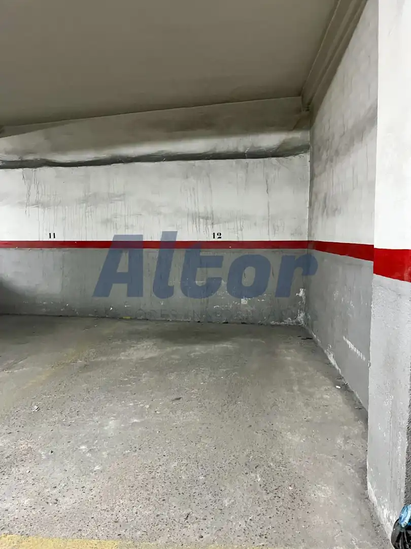 Garage for sale in SATURNINO CALLEJA, Ciudad Jardín