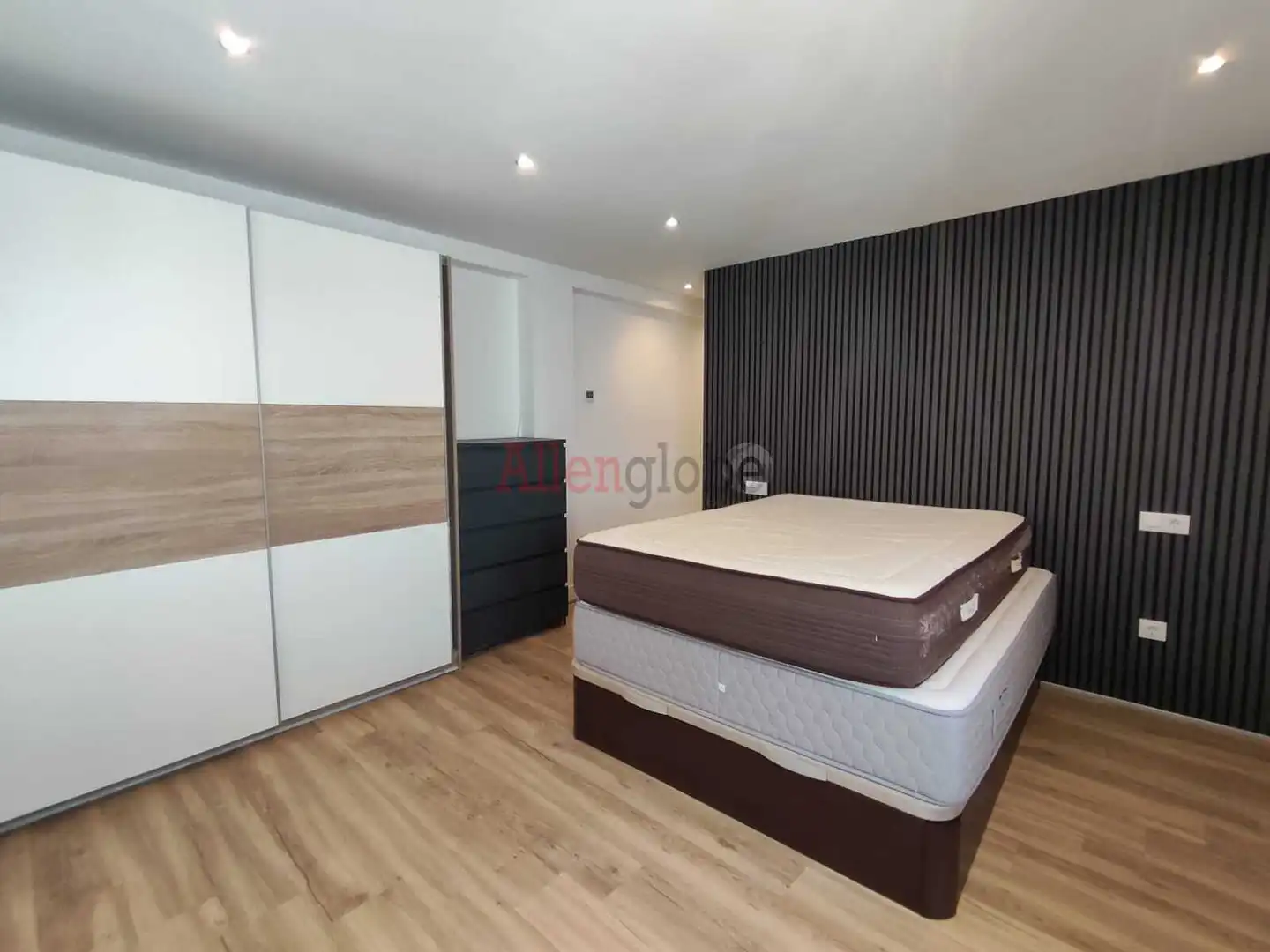 Schlafzimmer von Wohnung zum Verkauf in Oviedo  mit Heizung