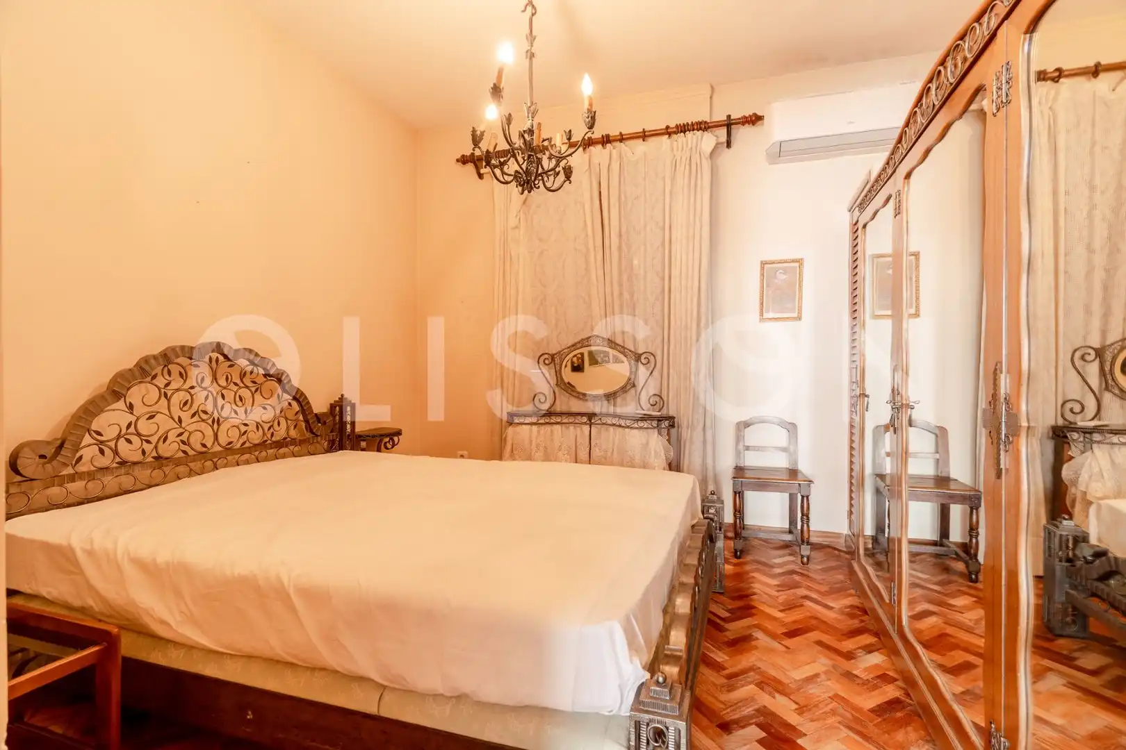 Habitación de Piso en venta en Madrid con Calefacción, Trastero y Amueblado