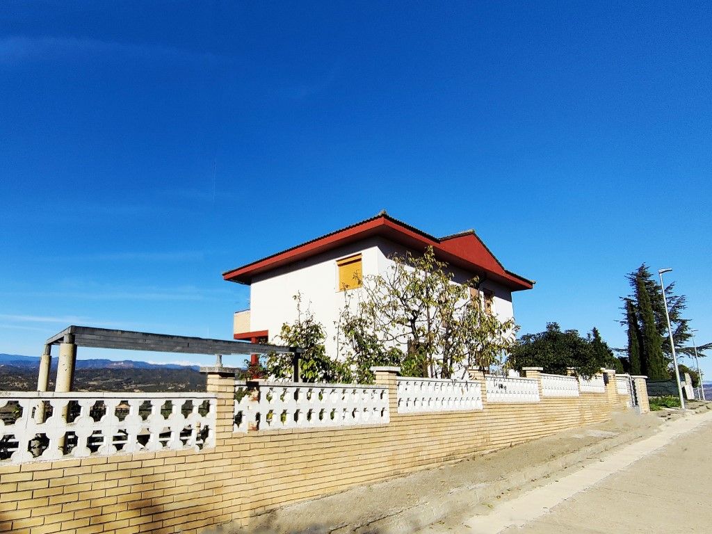 Vista exterior de Casa o xalet en venda en Barbastro