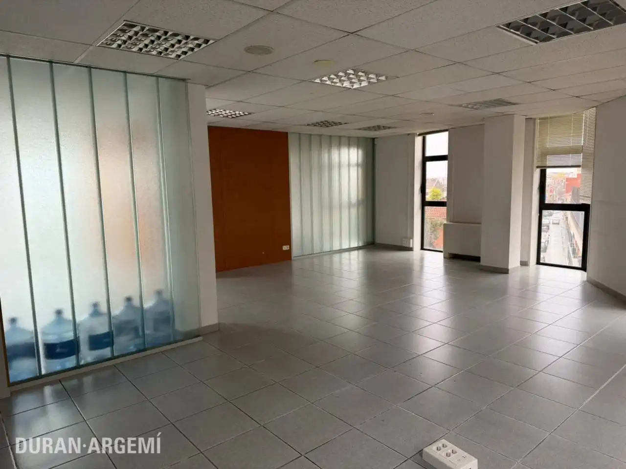 Oficina de lloguer en Terrassa amb Calefacció