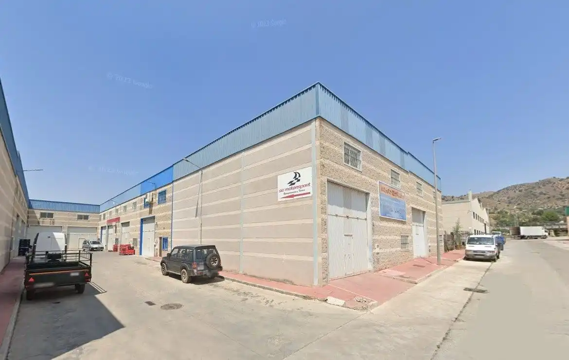 Außenansicht von Fabrikhallen zum Verkauf in Álora