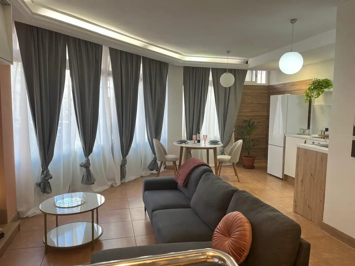 Sala d'estar de Pis en venda en Las Palmas de Gran Canaria amb Moblat