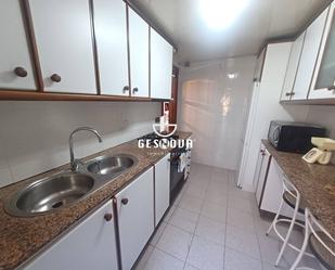 Kitchen of Flat for sale in L'Hospitalet de Llobregat  with Heating and Balcony