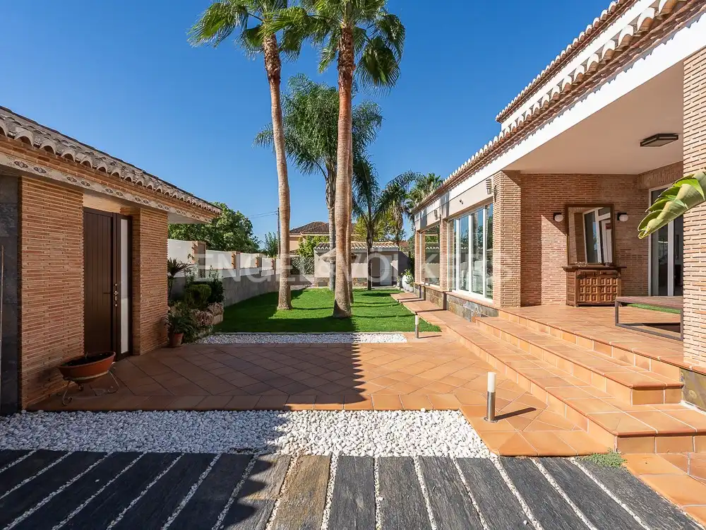 Terrace of Houses for rent in Bétera  with Air Conditioner, Heating and Private garden