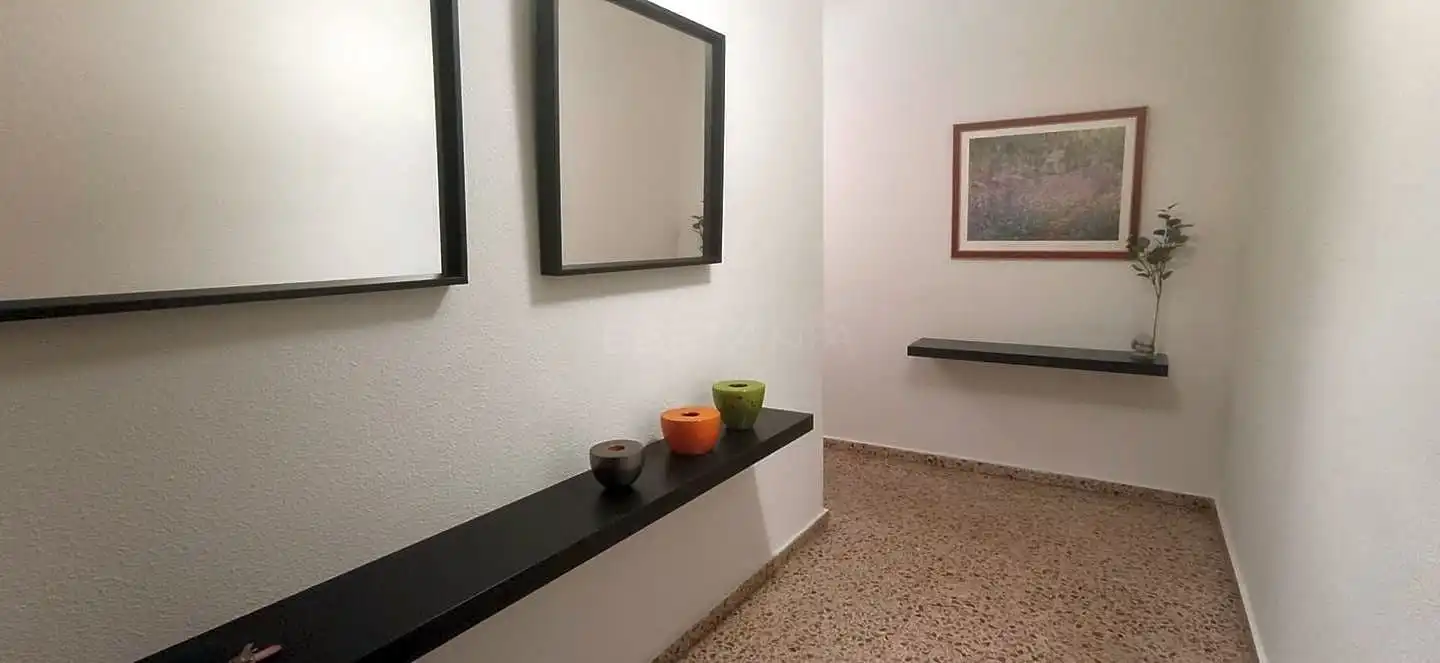 Apartamento de alquiler en Moncada con Aire acondicionado, Terraza y Amueblado