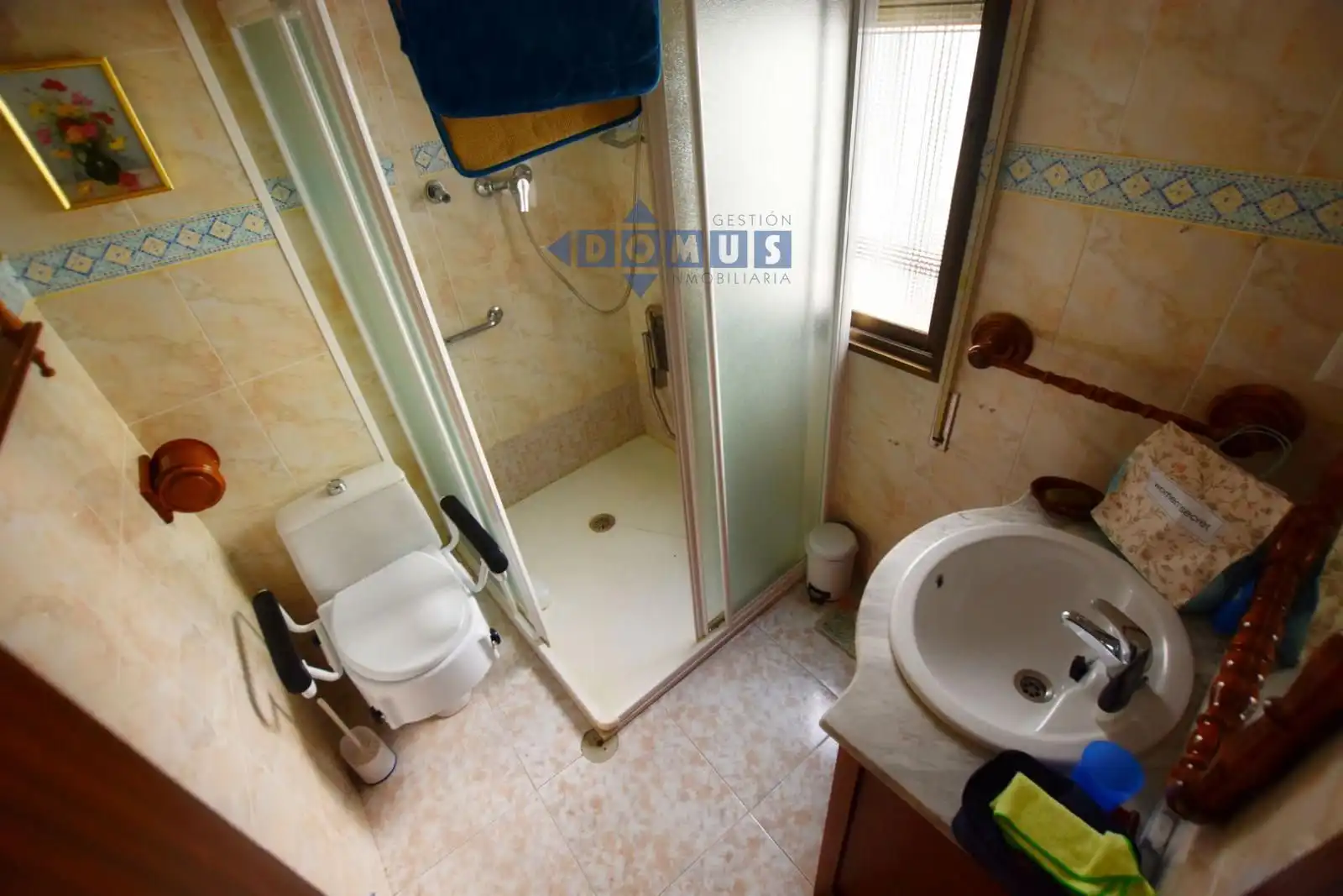 Bathroom of Flat for sale in Ronda  with Air Conditioner, Heating and Terrace