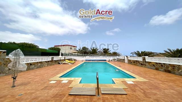 Casa-chalet en Venta en Caldereta
