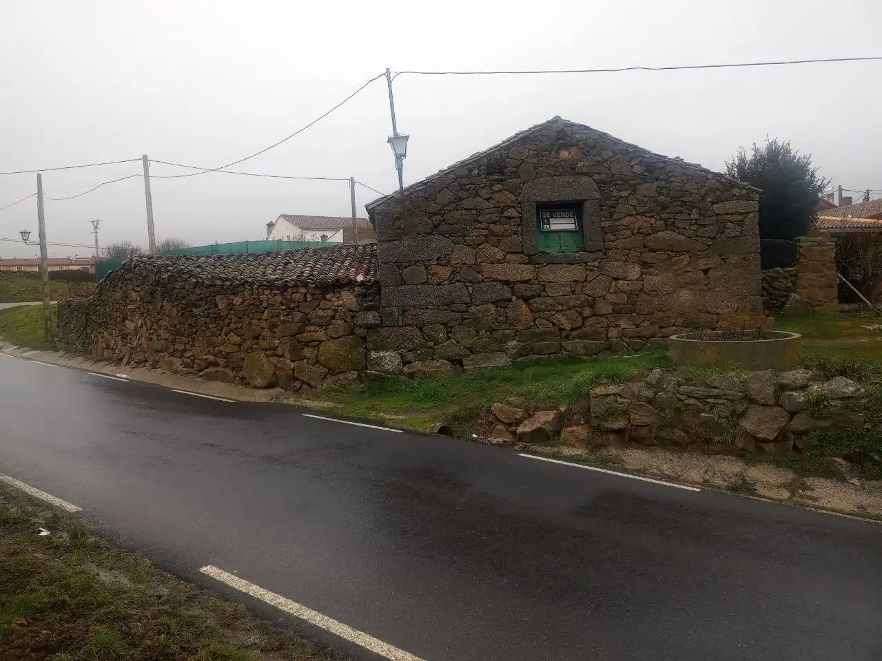Vista exterior de Nave industrial en venta en San Martín de la Vega del Alberche