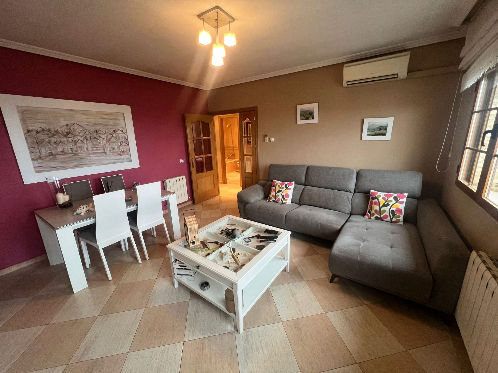 Casa adosada en venda a Calle del Castañar, El Tiemblo