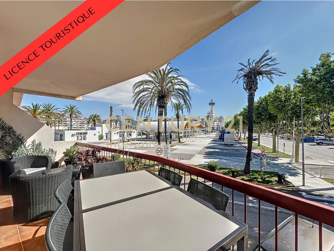 Exterior view of Flat for sale in Empuriabrava  with Air Conditioner, Terrace and Furnished