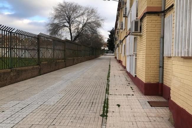 Vista exterior de Pis en venda en Linares