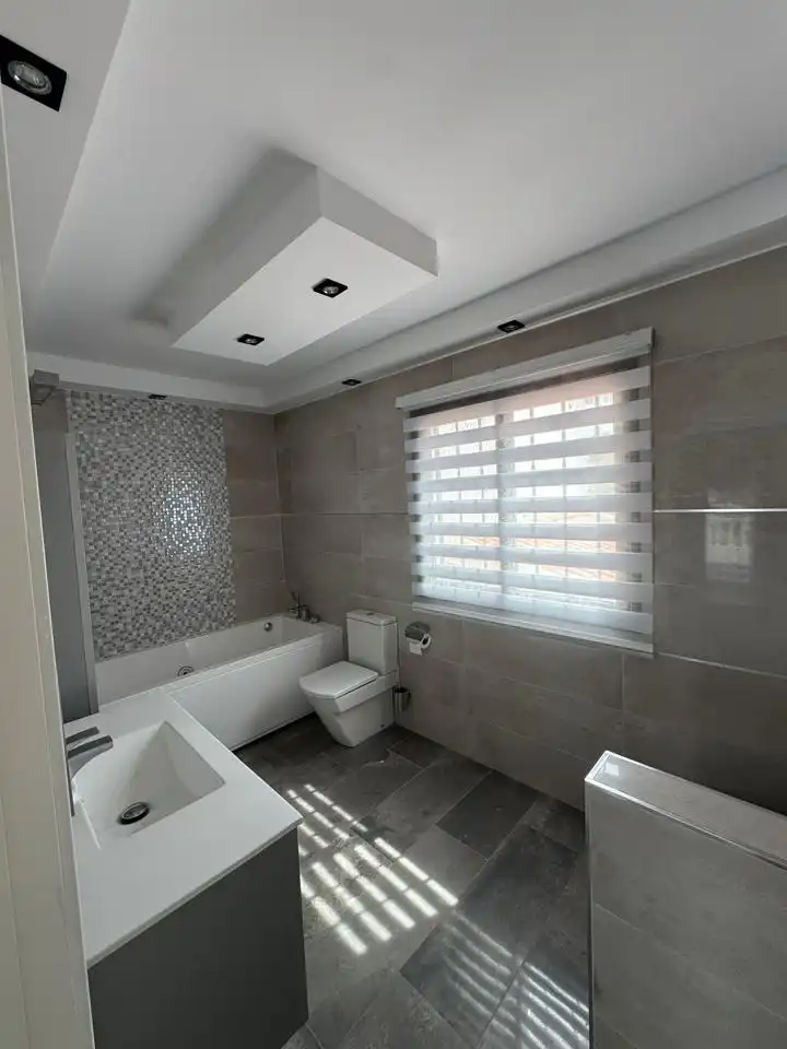 Bathroom of Flat for rent in Arona