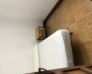 Bedroom of Flat to rent in Santiago de Compostela 