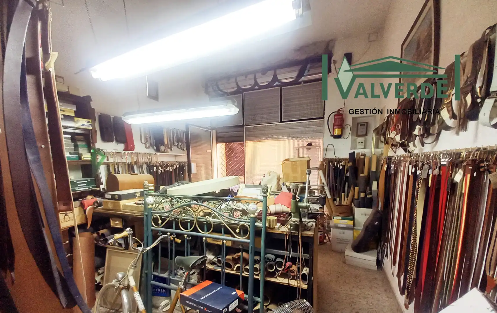 Local comercial en venta en Calle Verónica de la Magdalena 26, imagen 3