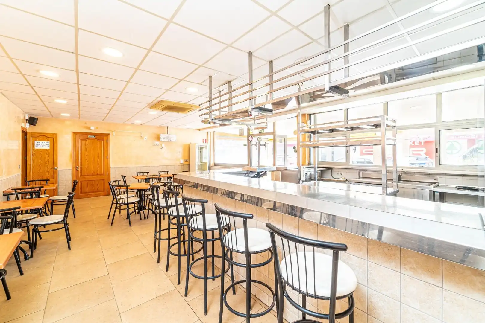 Business premises for sale in Port d'Alcúdia - Platja d'Alcúdia, imagen 3