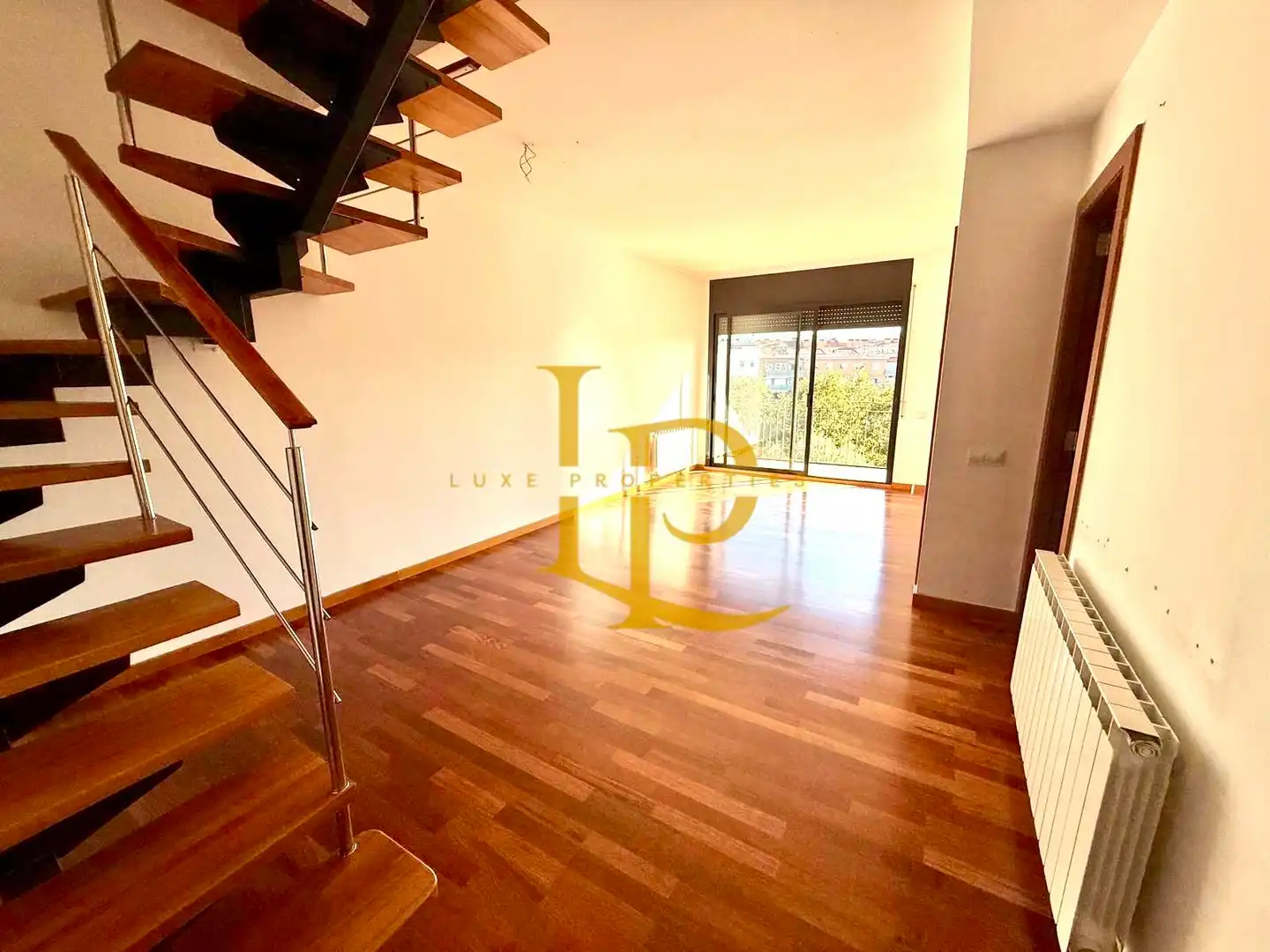 Vista exterior de Dúplex en venda en Terrassa amb Calefacció, Parquet i Terrassa