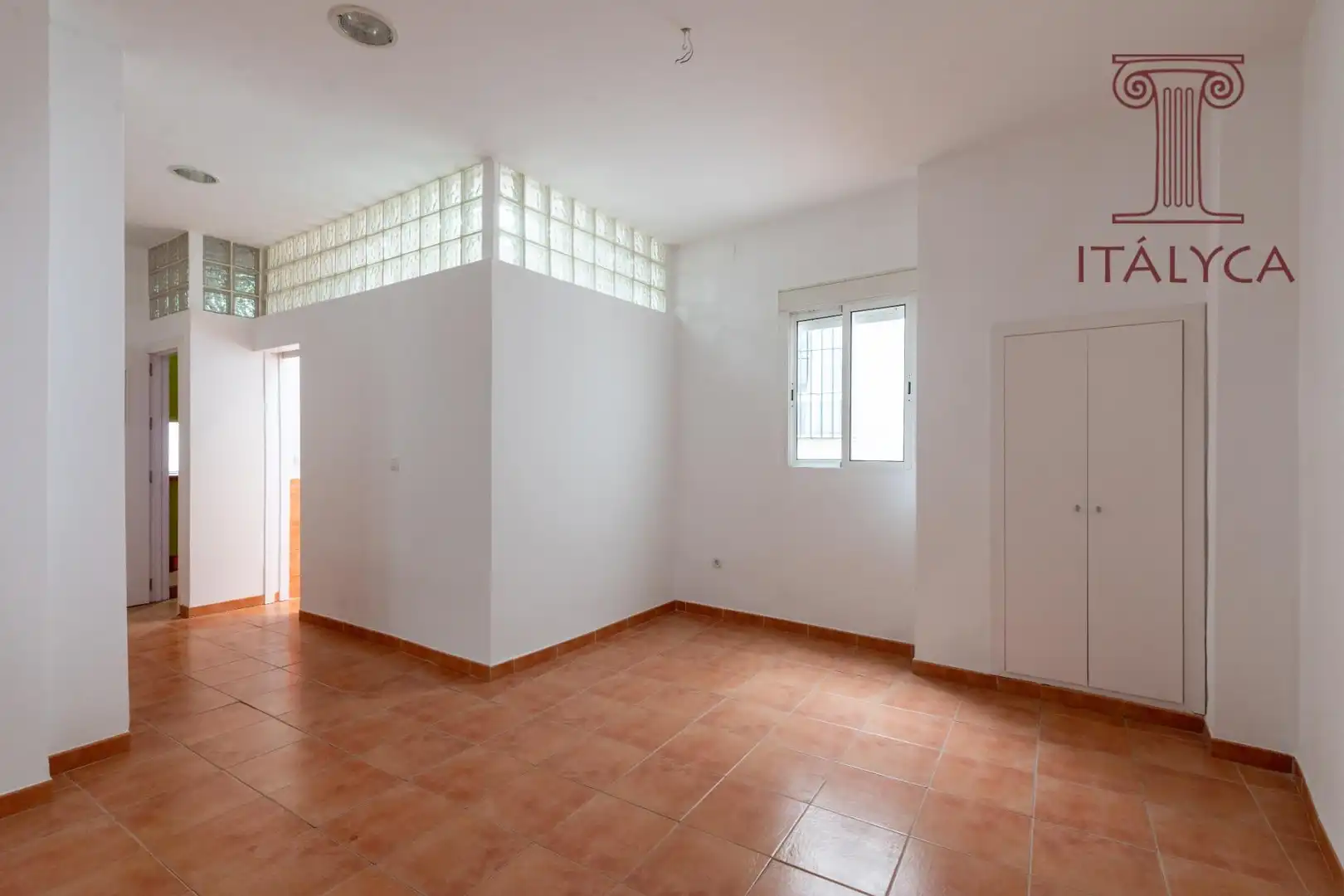 Wohnung zum Verkauf in Sevilla mit Klimaanlage und Heizung