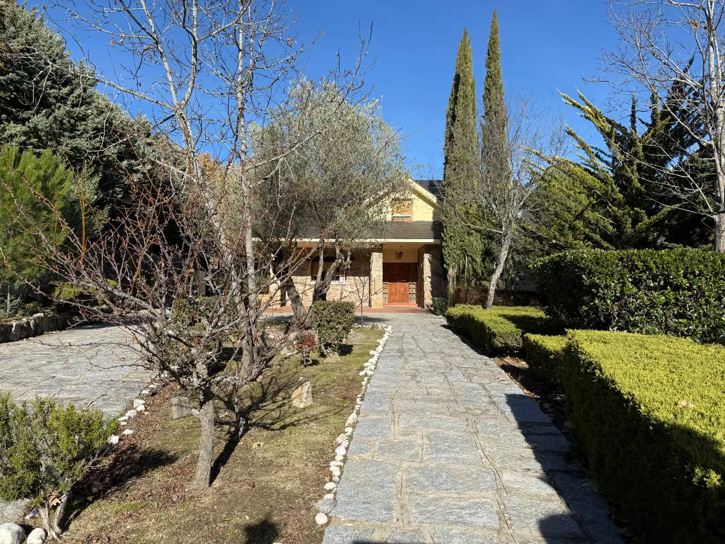 Vista exterior de Casa o chalet en venta en Navacerrada con Calefacción, Jardín privado y Terraza