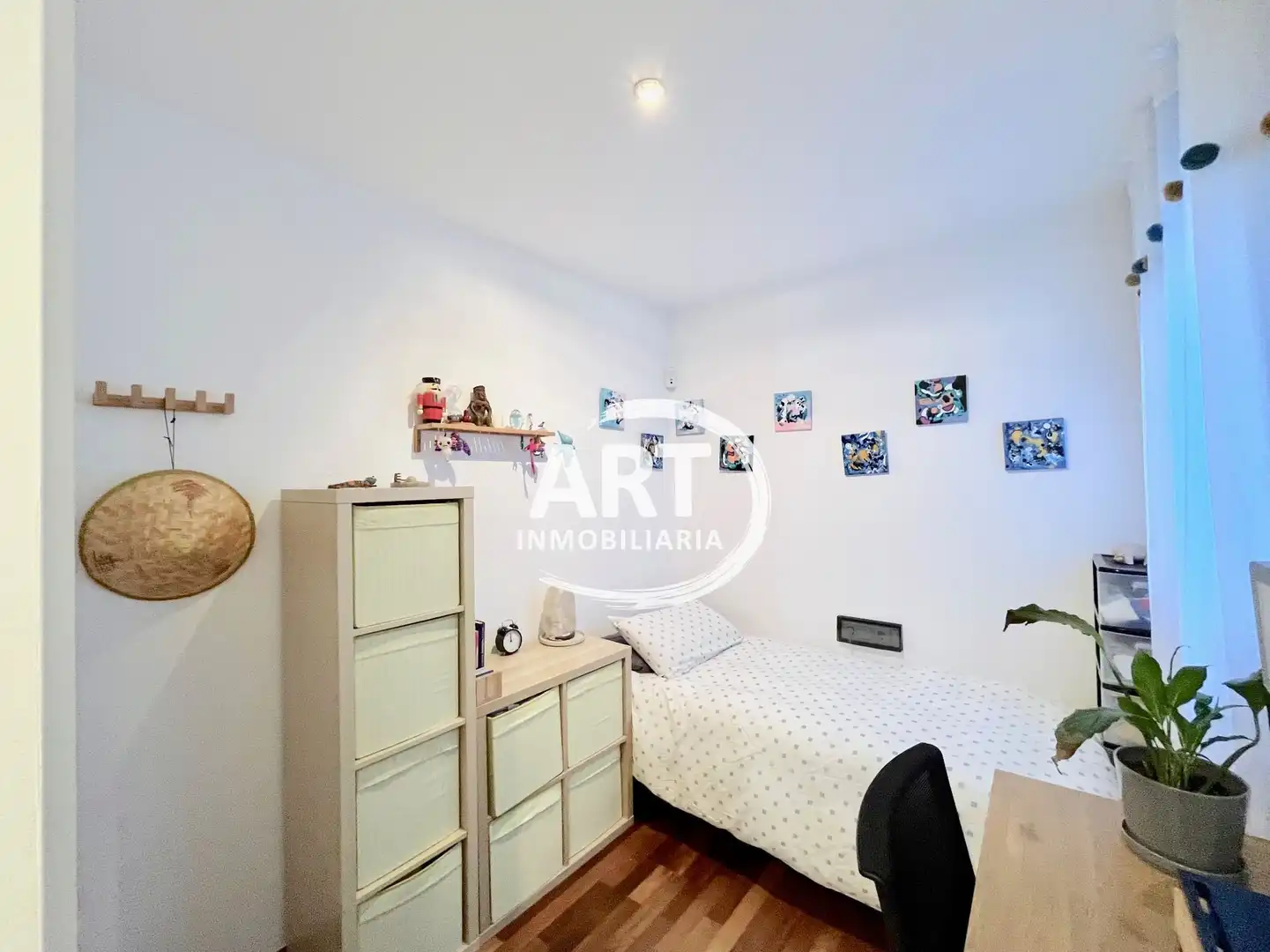Habitación de Dúplex en venta en Rocafort con Aire acondicionado