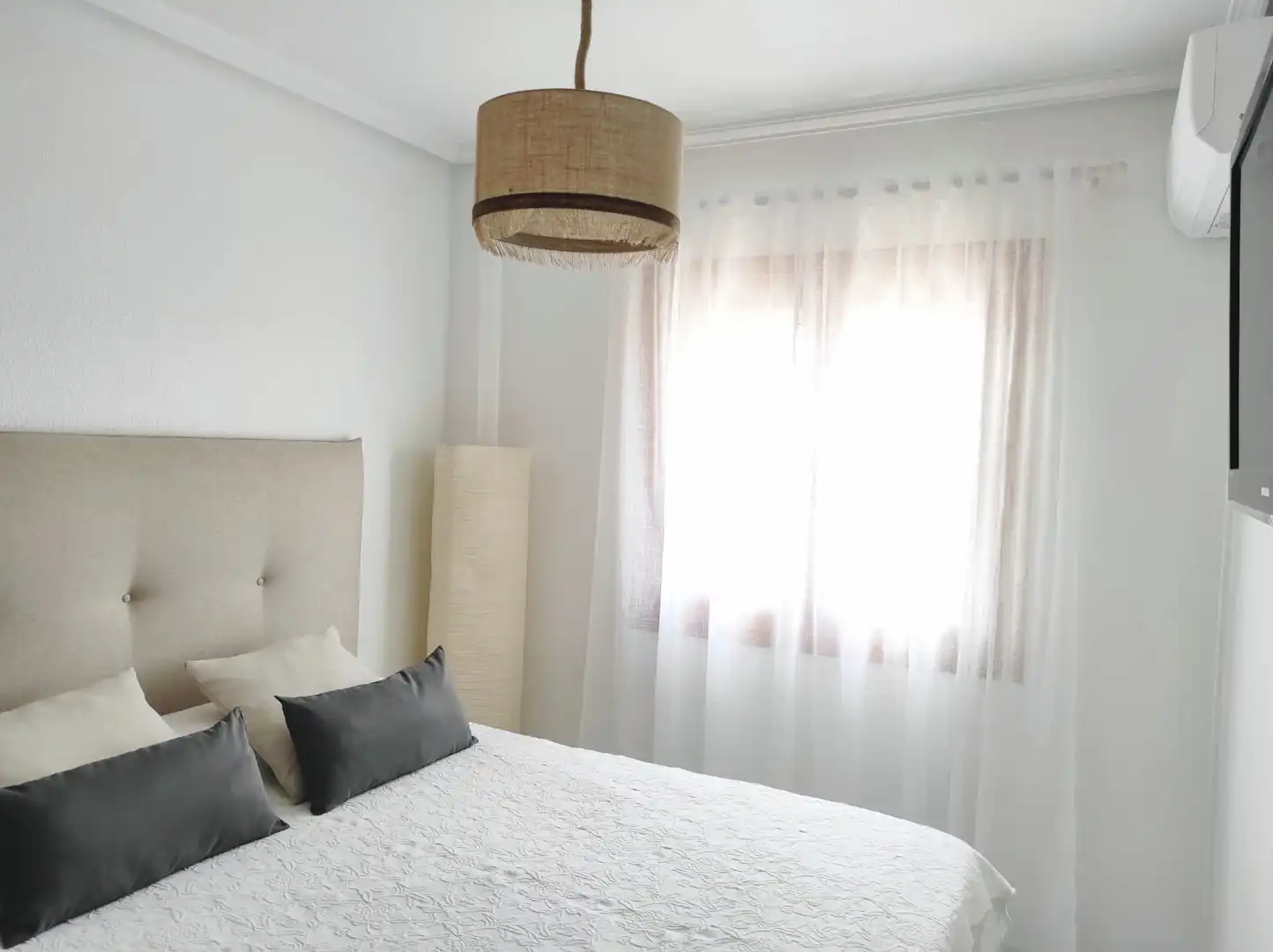 Habitación de Apartamento de alquiler en Pilar de la Horadada con Aire acondicionado, Calefacción y Terraza