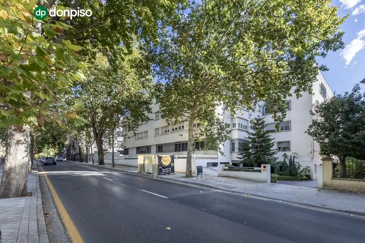 Vista exterior de Piso en venta en Genil